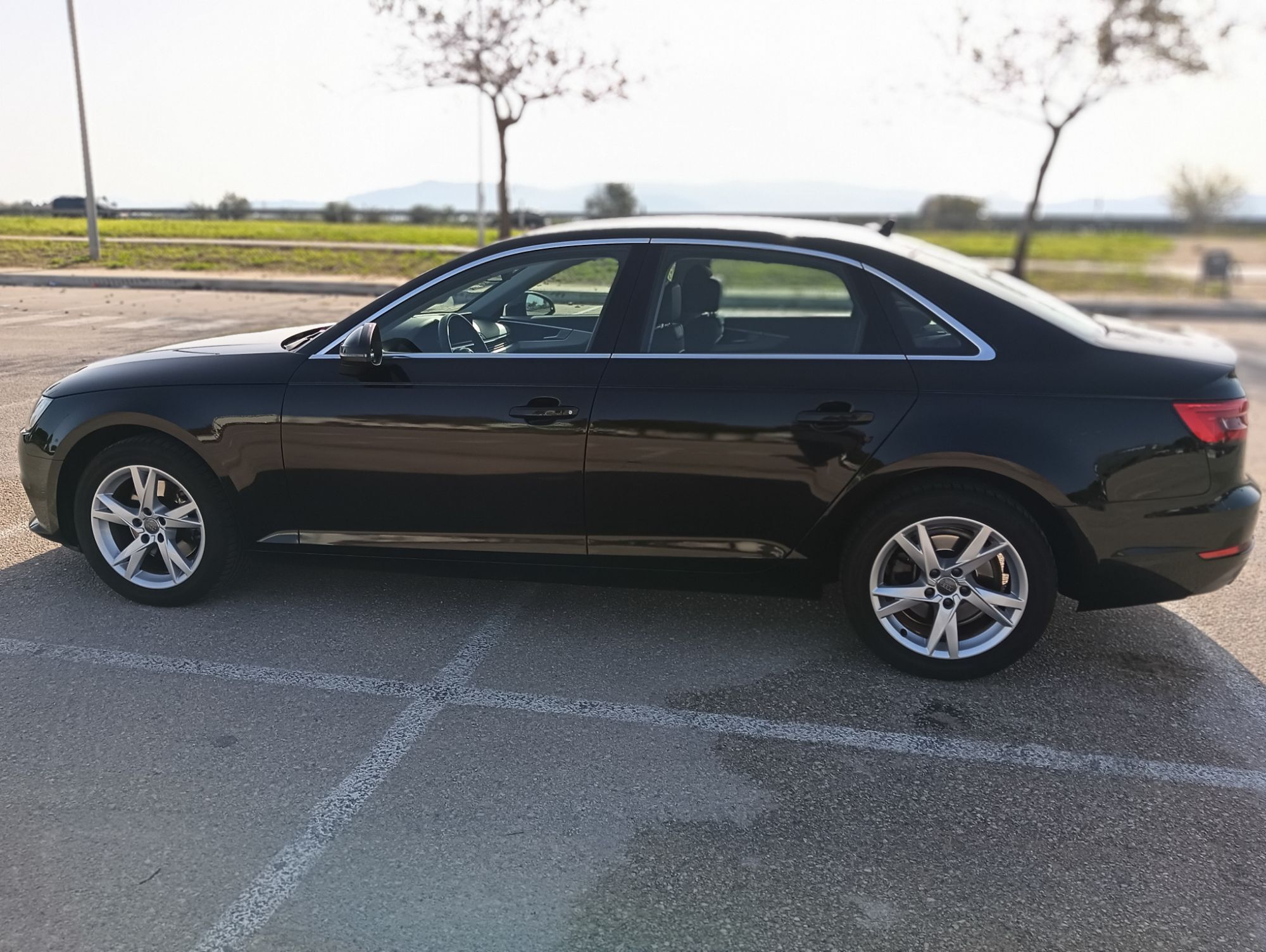 Foto del AUDI A4 2.0TDI Sport edition 140kW