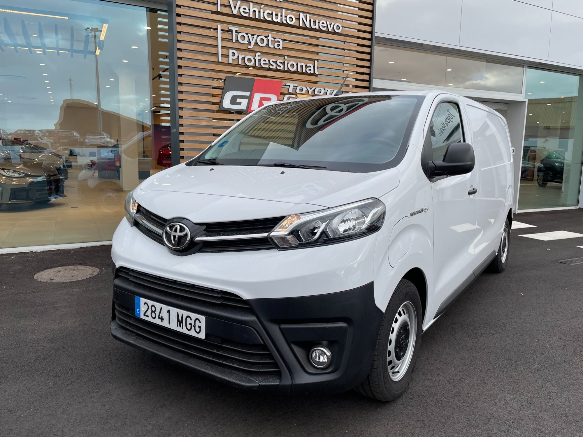 Foto del TOYOTA Proace Van Electric L1 GX Plus 100Kw Batería 75Kwh