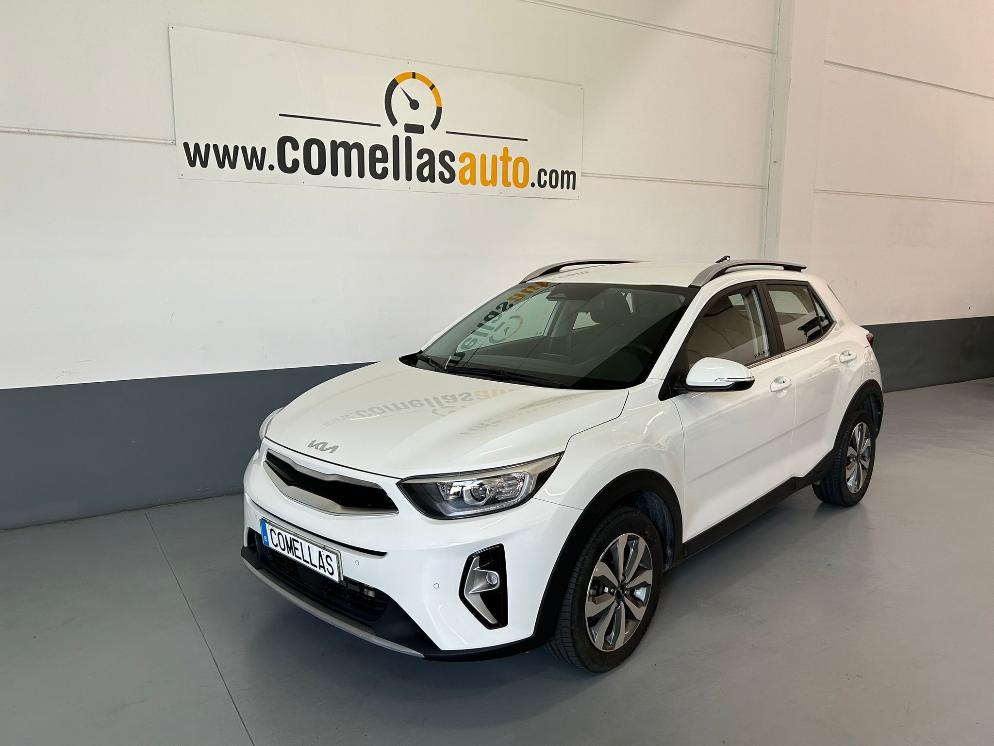 KIA Stonic (1.0 T-GDi 74kW (100CV) MHEV MT Drive) en Barcelona