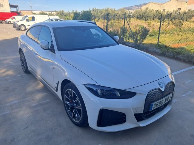 Foto del BMW i4 eDrive40