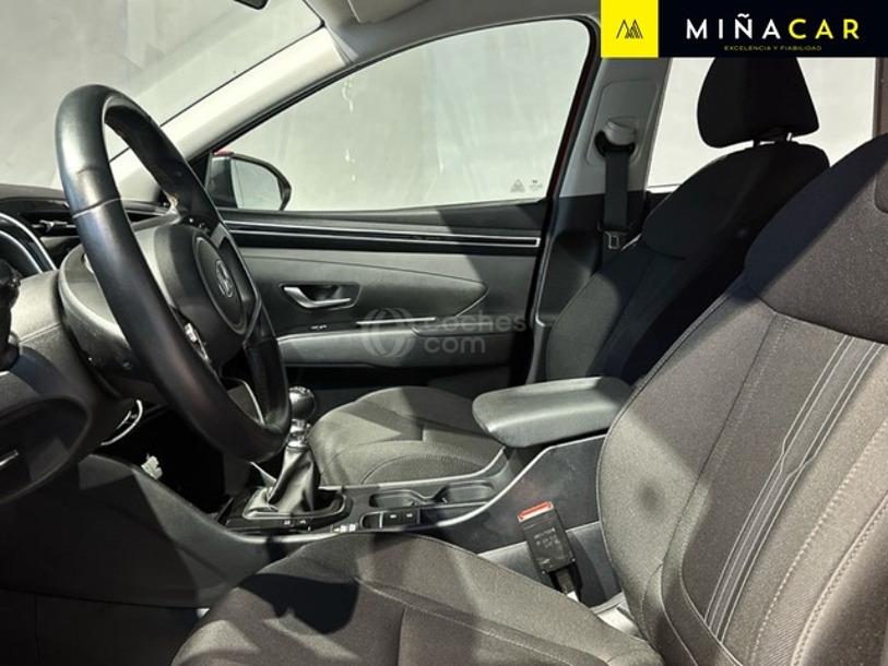 Foto del HYUNDAI Tucson 1.6 TGDI Maxx Silver 4x2