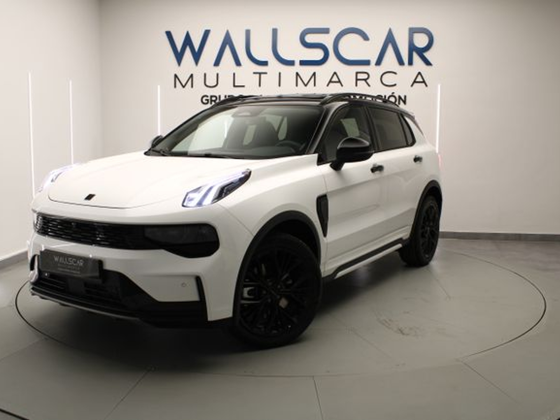 Imagen de LYNK & CO 01