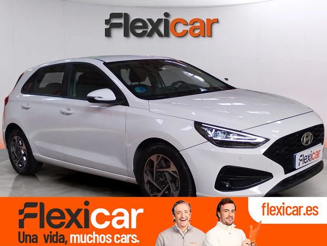 HYUNDAI i30 (1.0 TGDI 48V Klass) en Cádiz