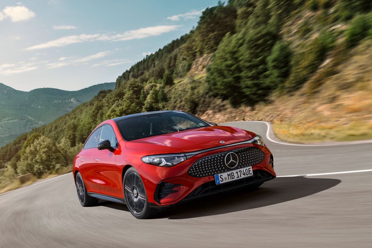 MERCEDES Clase CLA (250+ con tecnología EQ) en Madrid