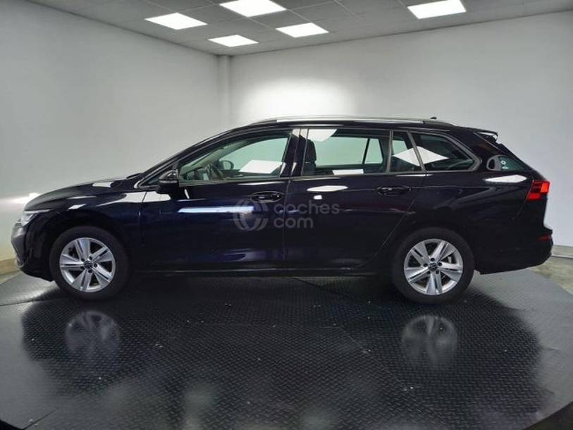 Foto del VOLKSWAGEN Golf Variant 1.0 eTSI Life DSG 81kW