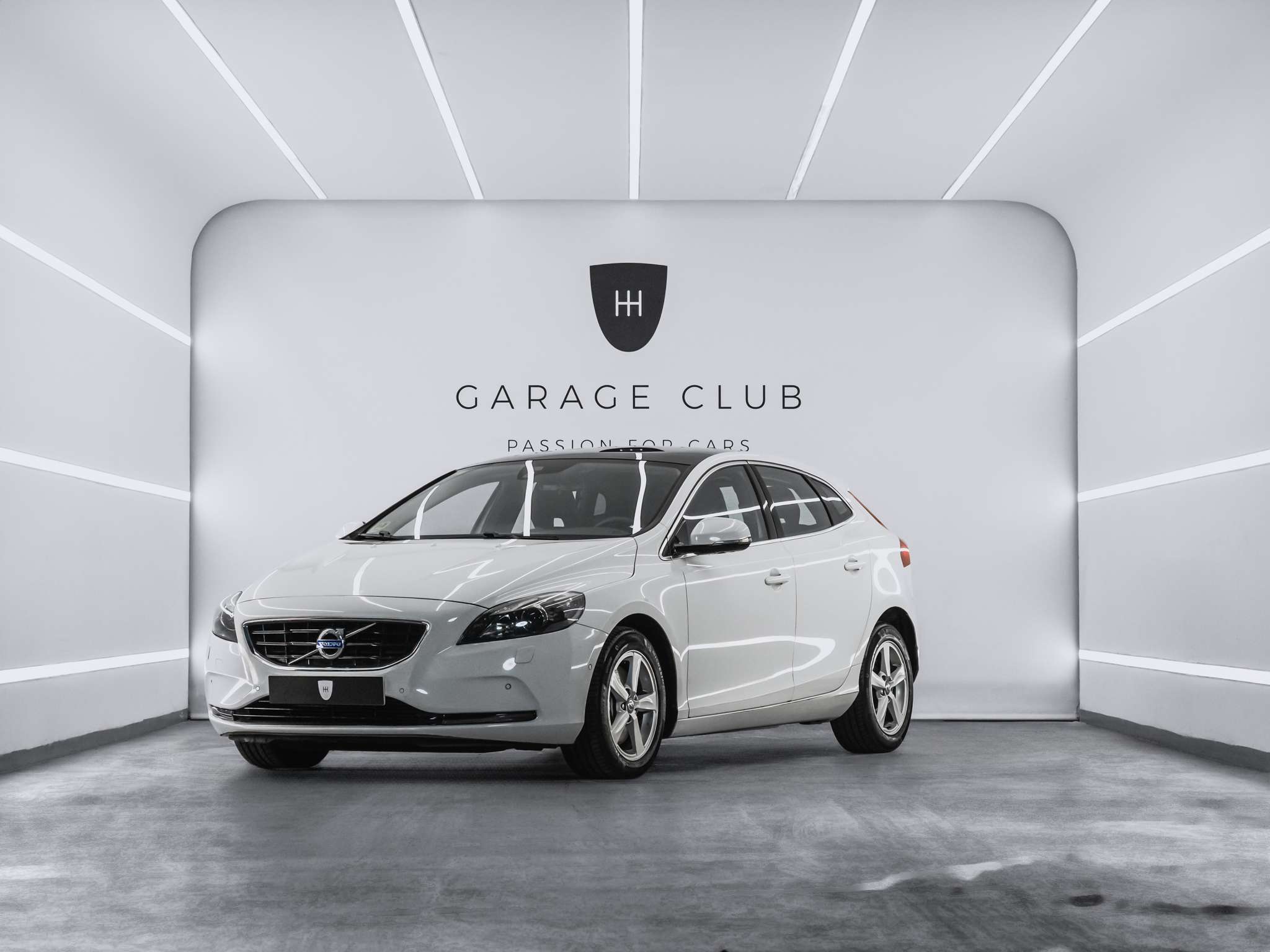 VOLVO V40 (V40 Momentum D3 DPF) en Barcelona