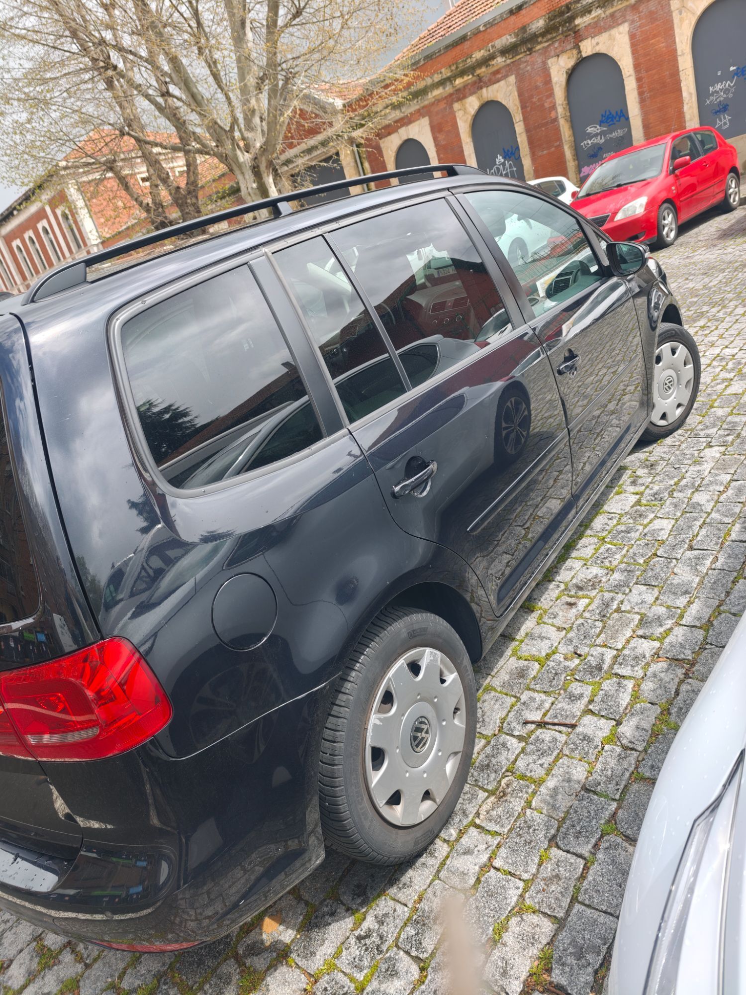 Foto del VOLKSWAGEN Touran 1.6TDI Edition DSG 105