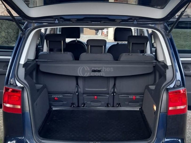 Foto del VOLKSWAGEN Touran 1.6TDI Advance BMT DSG 105