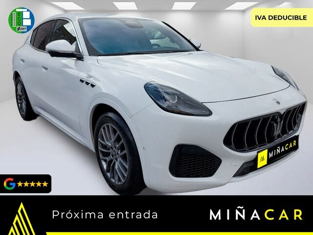 MASERATI Grecale (2.0 MHEV GT L4 AWD 221 kW (300 CV)) en Málaga
