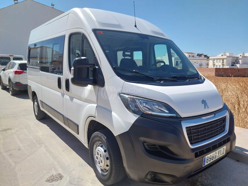 Foto del PEUGEOT Boxer Combi 2.0 BlueHDI 333 L2H2 130