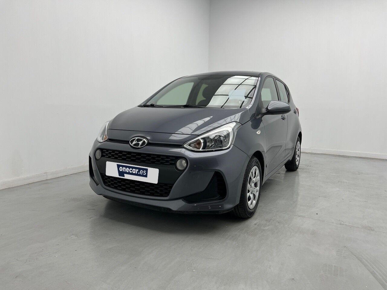 HYUNDAI i10 (1.0 GO 66CV 5P) en Málaga