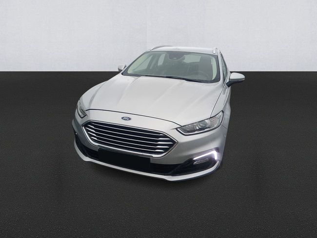 Foto del FORD Mondeo Sedán 2.0 HEV Titanium