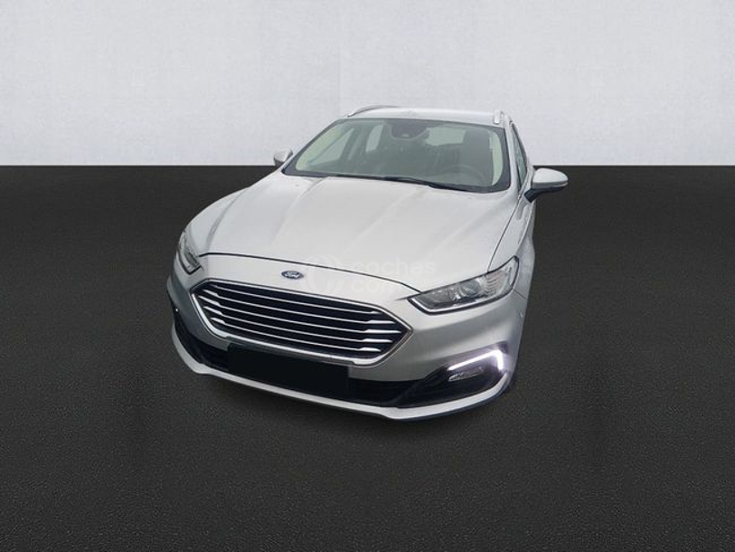 Foto del FORD Mondeo Sedán 2.0 HEV Titanium