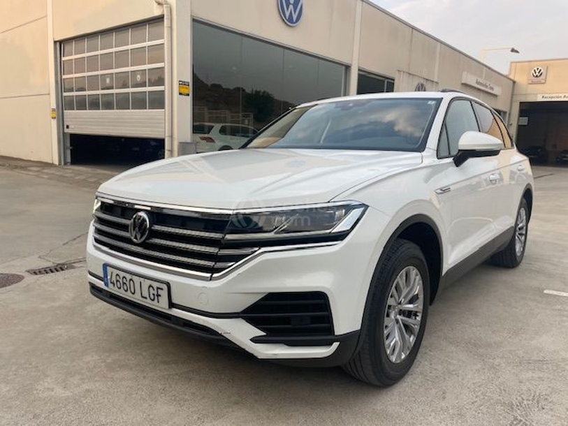 Foto del VOLKSWAGEN Touareg 3.0TDI V6 Pure Tiptronic 4Motion 170kW