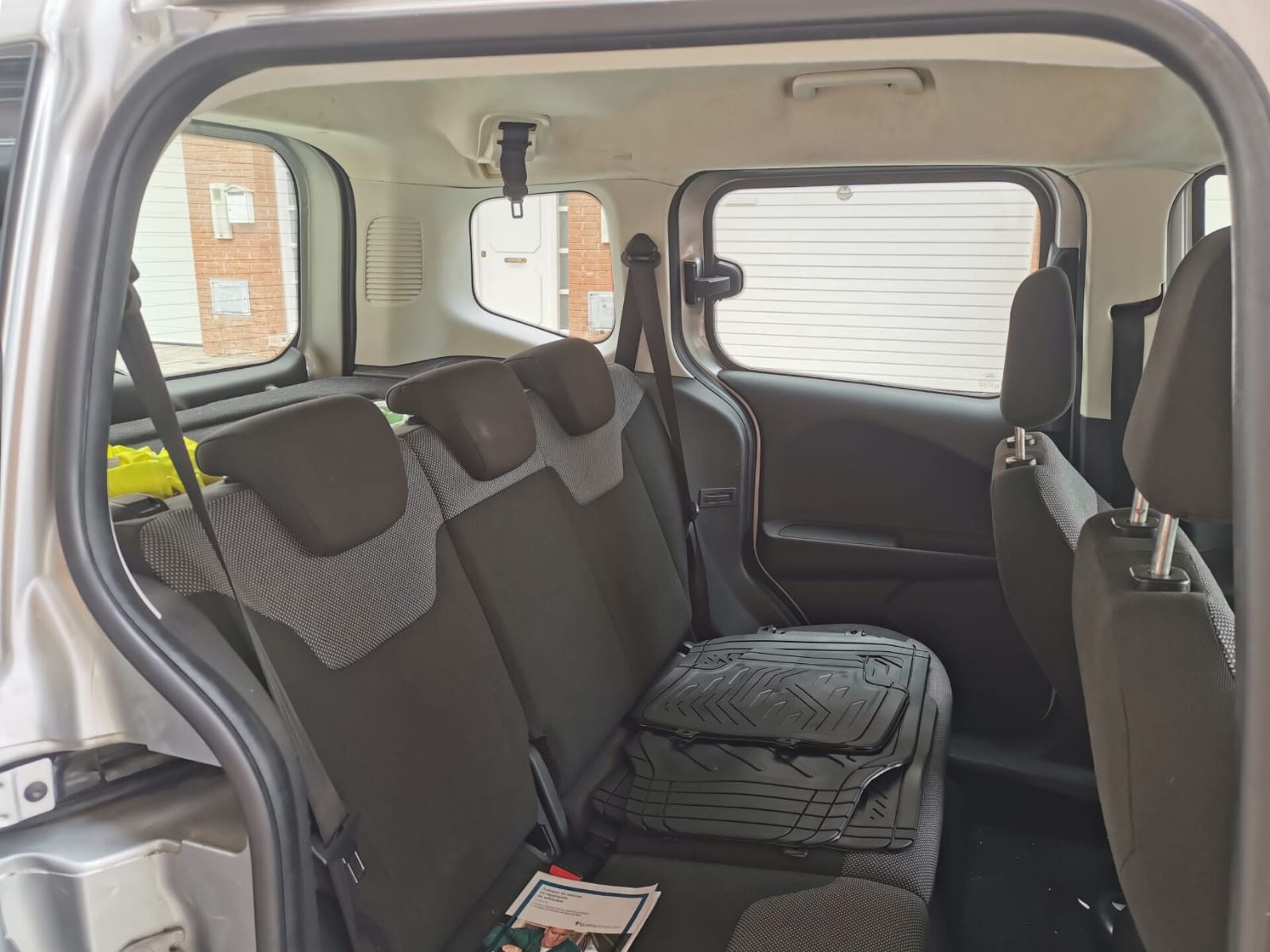 Imagen 3 de FORD Tourneo Courier