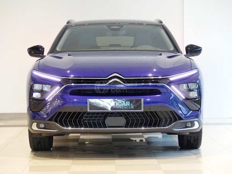 Foto del CITROEN C5 X Hybrid Shine EAT8 225