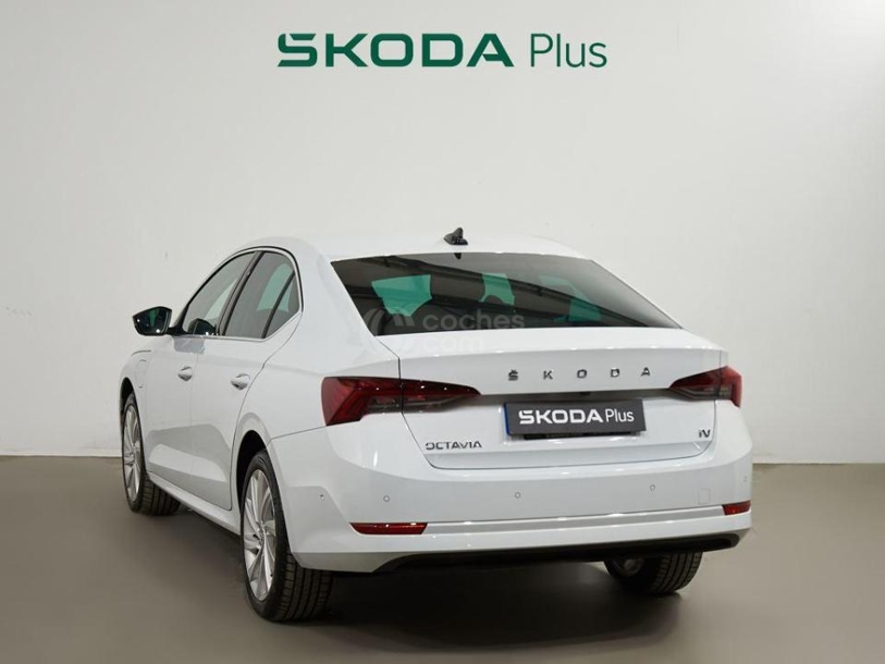 Foto del SKODA Octavia Combi 1.4TSI PHEV Selection DSG