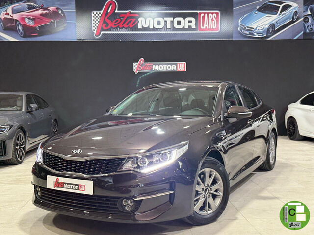 KIA Optima (1.7 CRDi VGT Eco-Dynamics Concept 104 kW (141 CV)) en Madrid