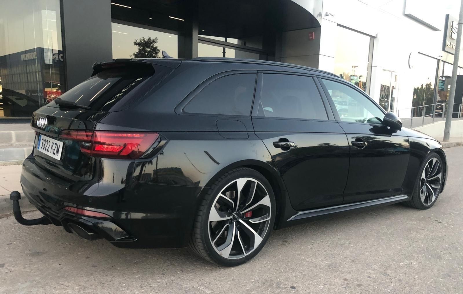 Foto del AUDI A4 RS4 Avant 2.9 TFSI quattro tiptronic