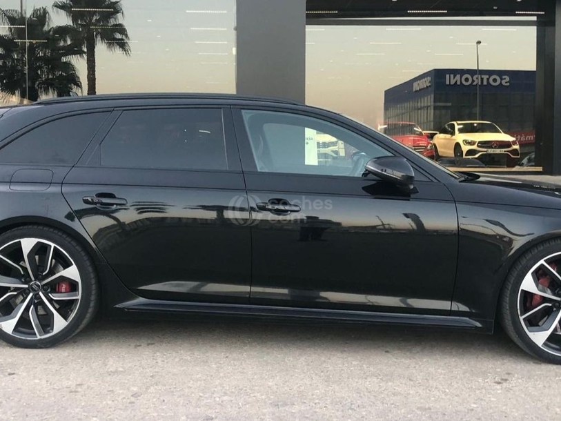 Foto del AUDI A4 RS4 Avant 2.9 TFSI quattro tiptronic