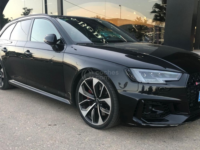 Foto del AUDI A4 RS4 Avant 2.9 TFSI quattro tiptronic
