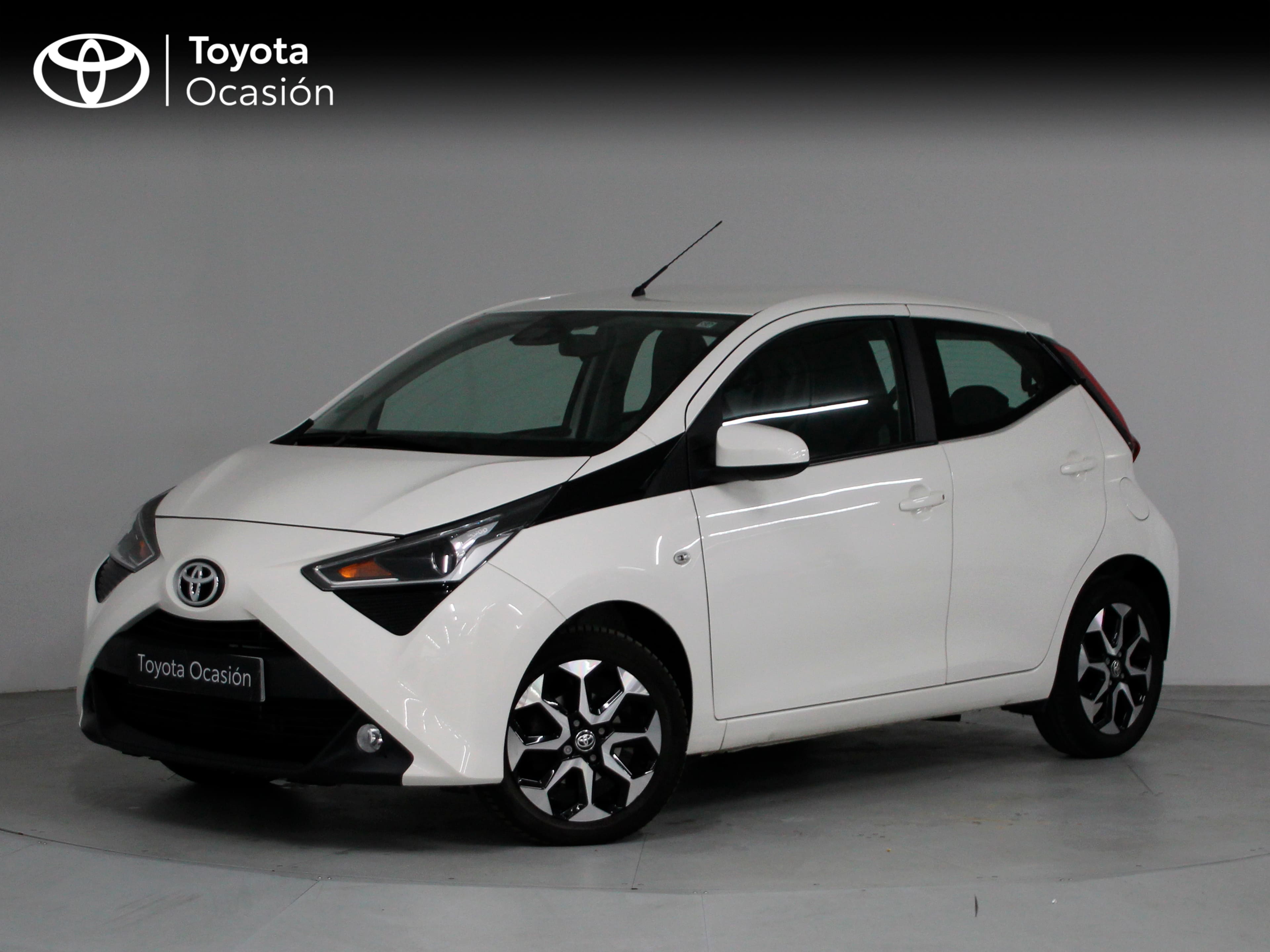 TOYOTA Aygo (1.0 70 x-play) en Barcelona