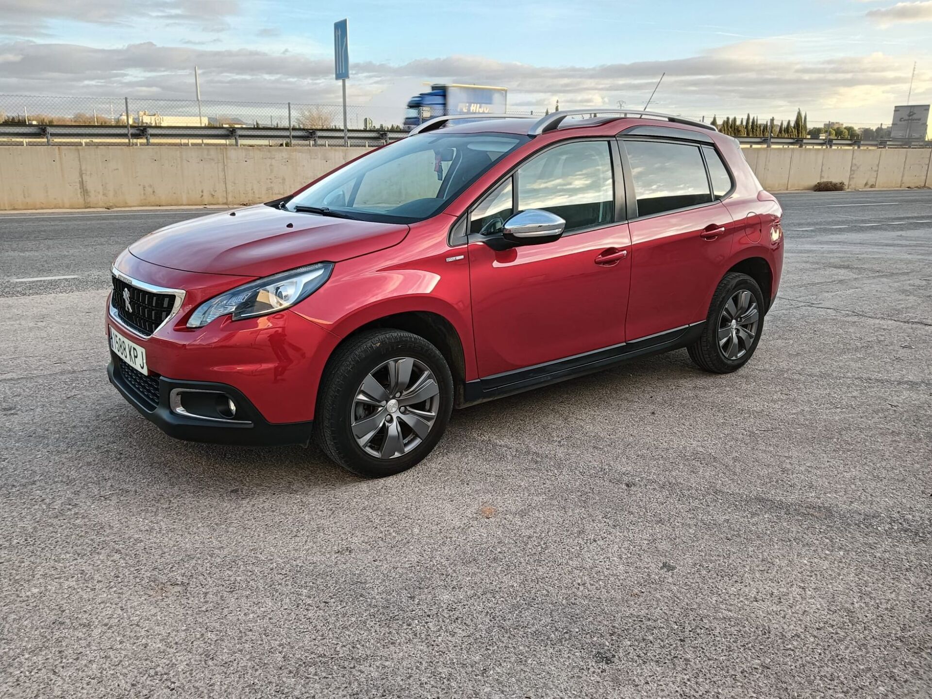 Imagen de PEUGEOT 2008