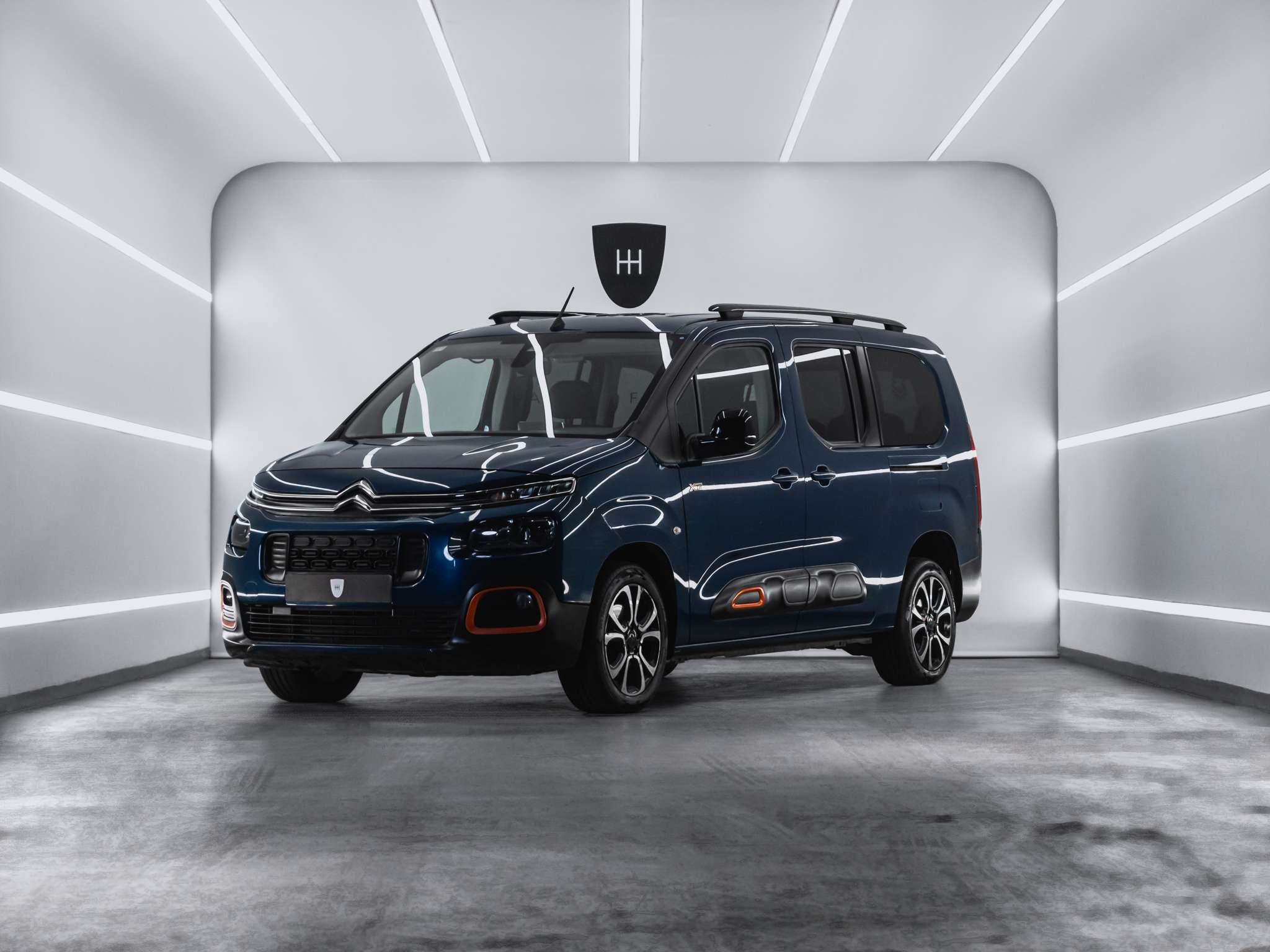 Foto del CITROEN Berlingo BlueHDi S&S Talla XL Shine 130