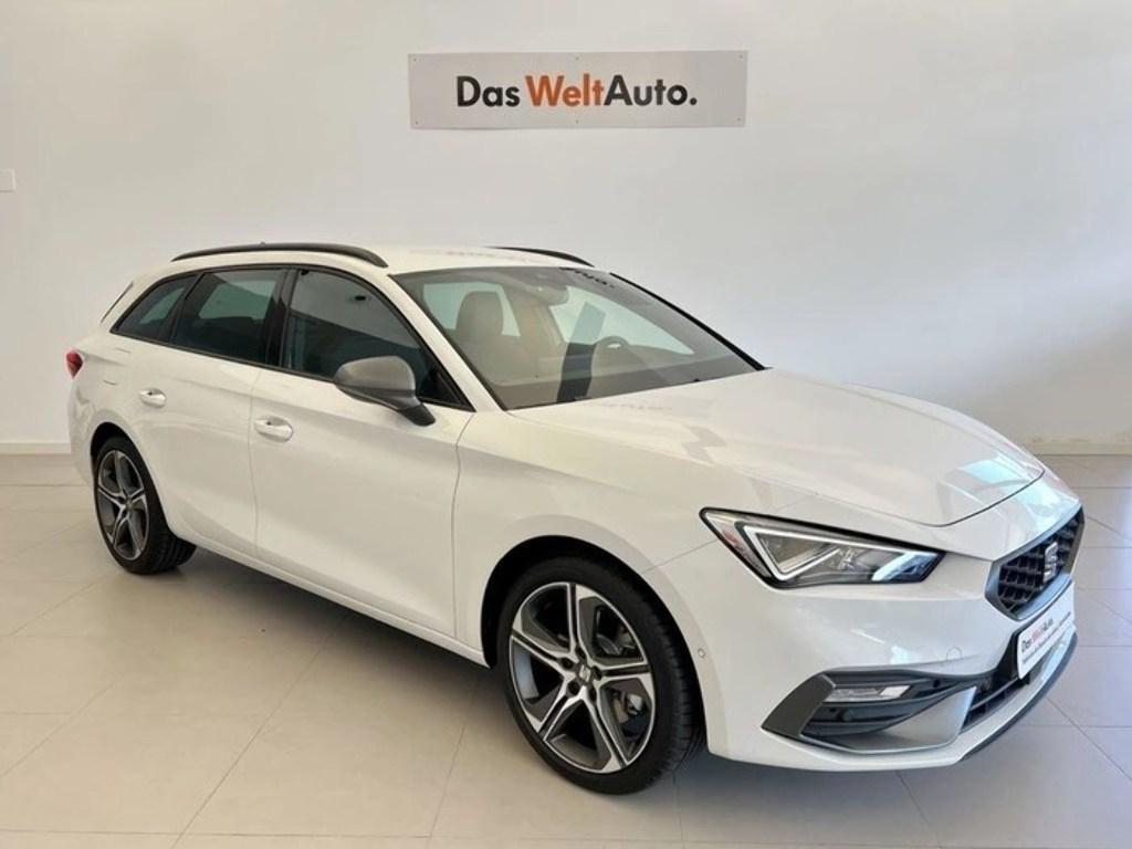 SEAT León (1.5 eTSI S&S FR Special Edition DSG 110 kW (150 CV)) en Ávila