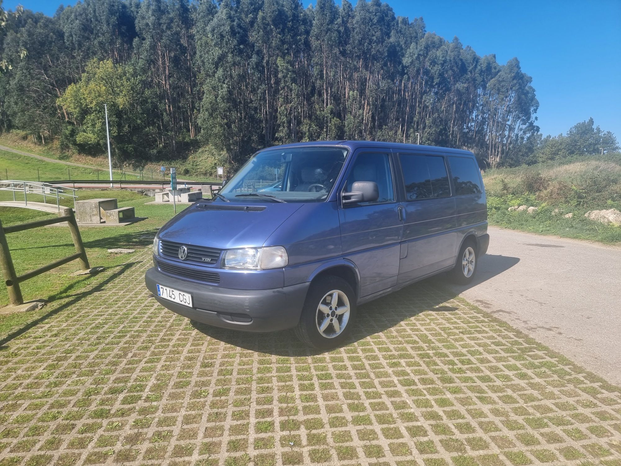 Foto del VOLKSWAGEN Multivan 2.5TDI 102