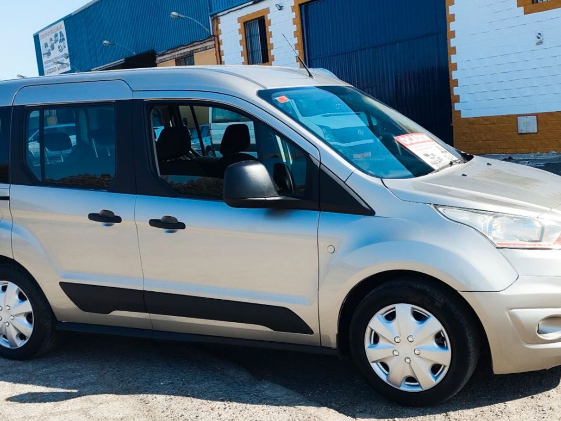 Imagen 2 de FORD Connect Comercial