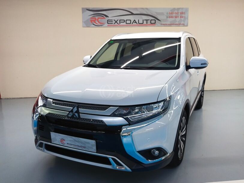 Foto del MITSUBISHI Outlander 200 MPI Motion 2WD 5pl. CVT