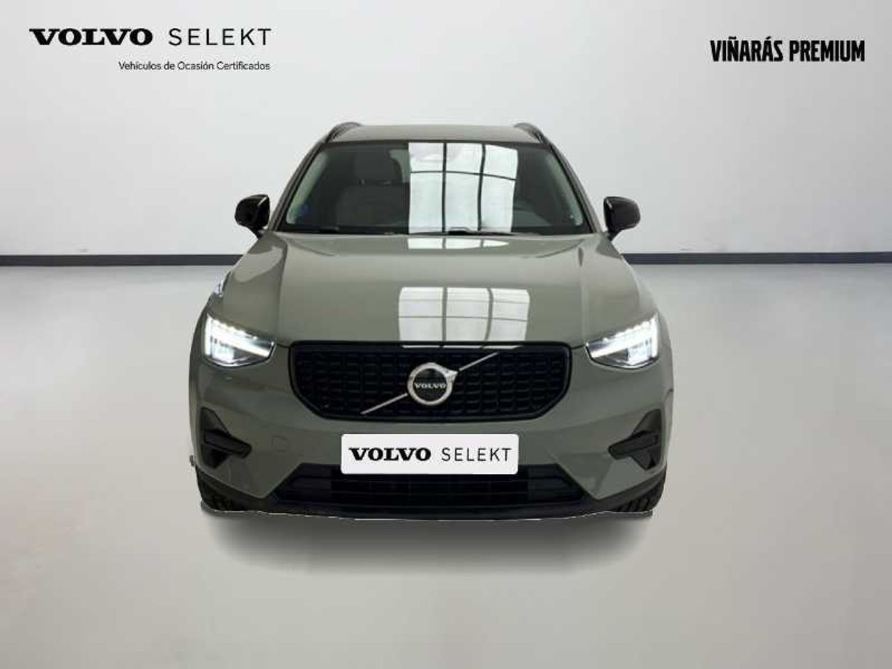 Foto del VOLVO XC40 T2 Plus Dark Aut.