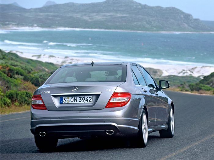 Mercedes Clase C 2007 5 700x525