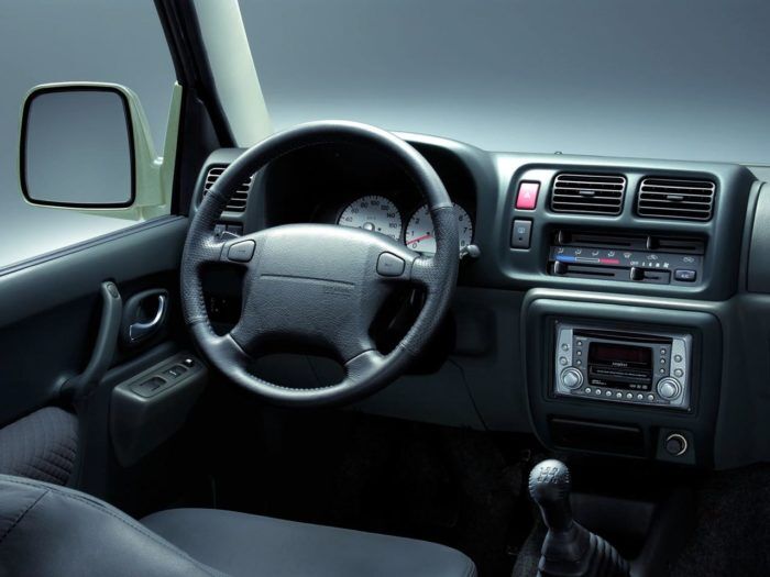 Susuki Jimny 1998 Interior 1 700x525