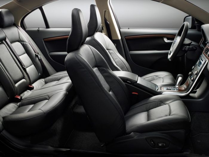 Volvo S80 2009 Interior 3 700x525