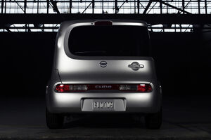 Nissan Cube 01 300x200
