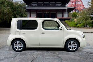 Nissan Cube 05 300x200