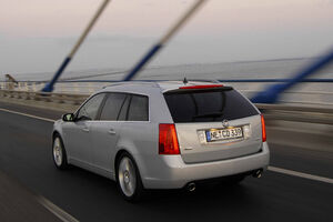 Cadillac Bls Wagon 04 300x200