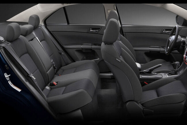 Suzuki Kizashi 07 650x433