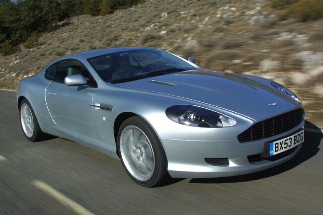 Aston Martin Db9 02 650x433