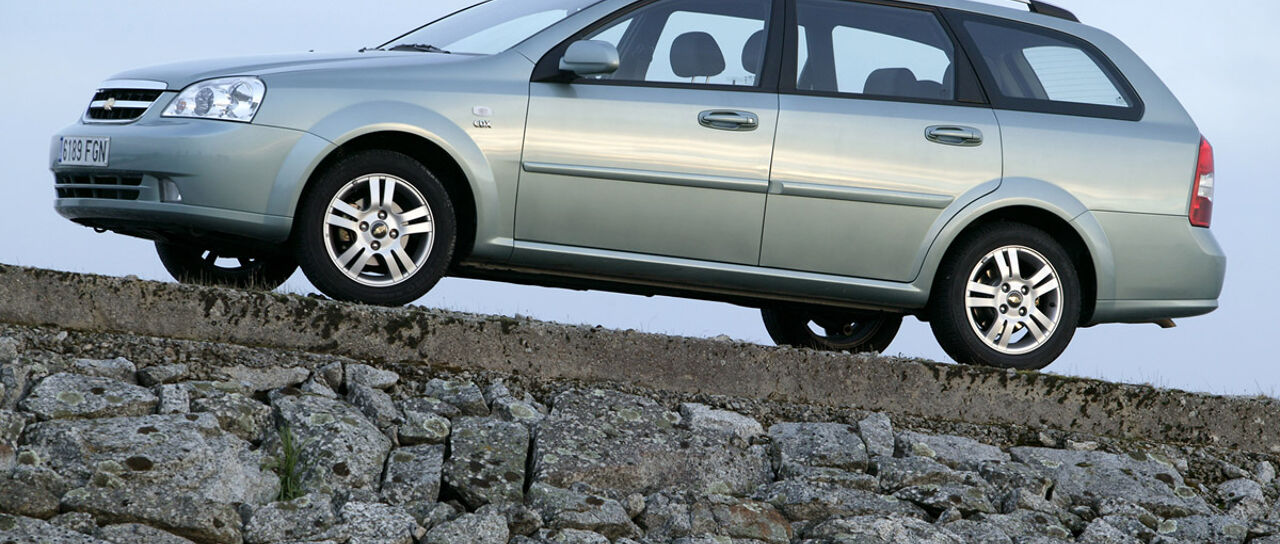 Todas las noticias de coches en un solo portal: Pruebas, fotos, vídeos, informes...