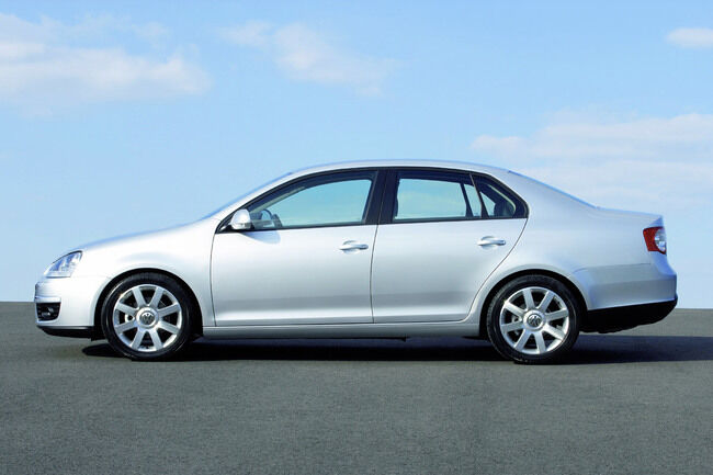 Volkswagen Jetta 04 650x433