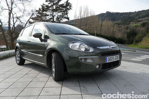 Fiat Punto EVO 105 CV prueba - 1604 Fiat Punto EVO 105 CV Prueba 1604 300x200