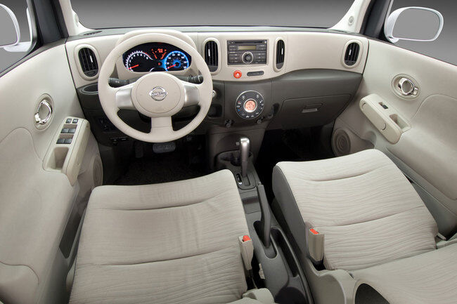 Nissan Cube 06 650x433