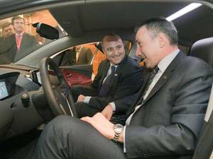 Ministros industria coche electrico