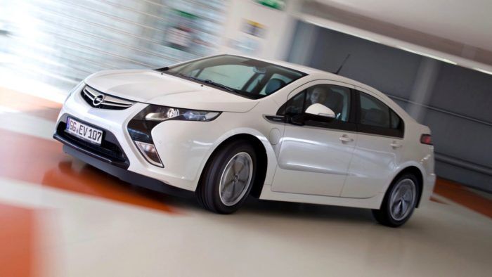Opel Ampera 2011 32 700x394