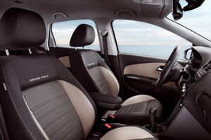 Volkswagen Cross Polo 07 300x200