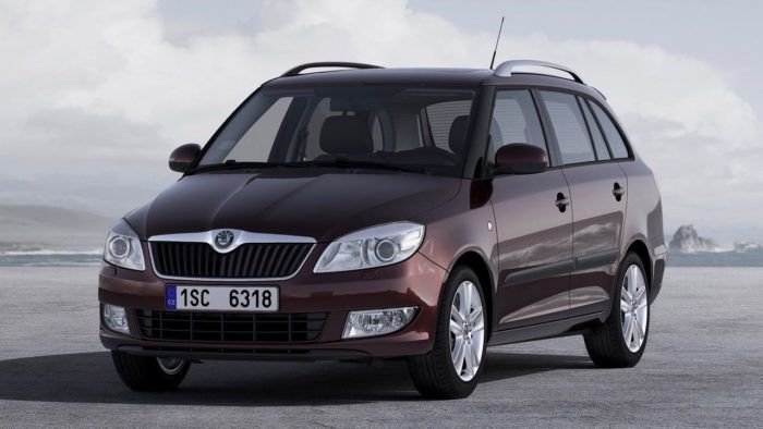 Skoda Fabia Combi 2010 18 700x394