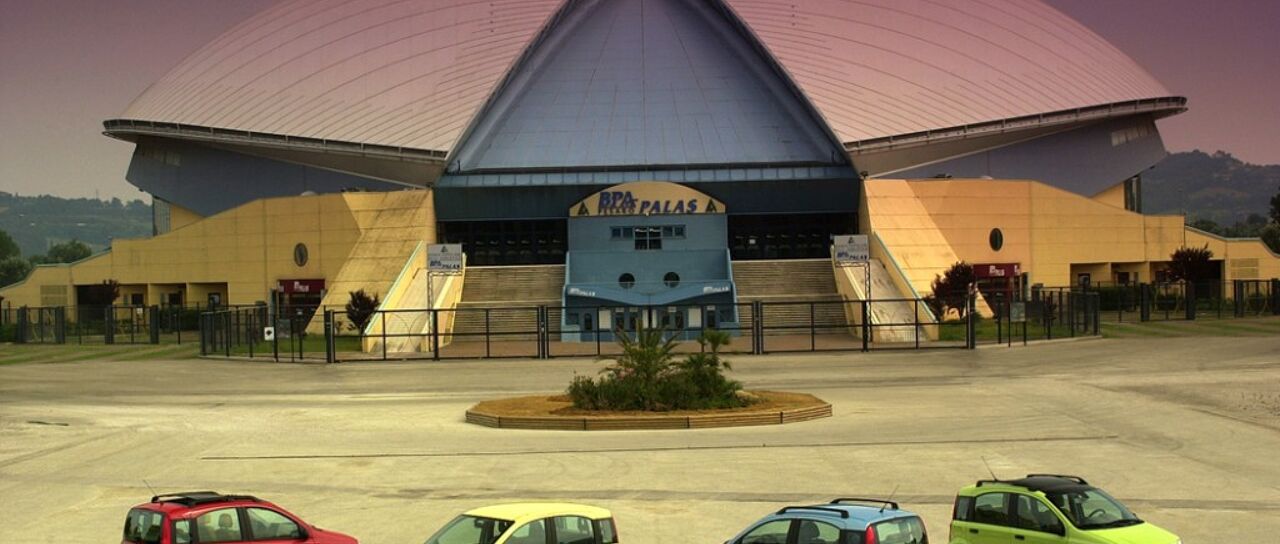 Todas las noticias de coches en un solo portal: Pruebas, fotos, vídeos, informes...